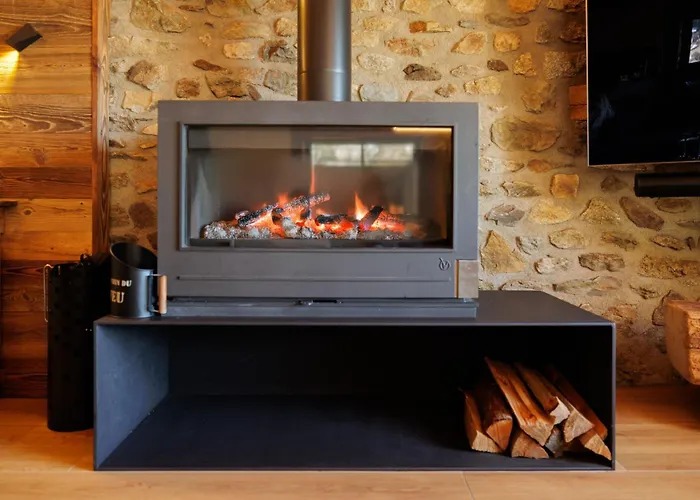 Le Refuge Cal Chalon , De Luxe Au Coeur Du Village *