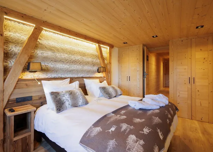 Le Refuge Cal Chalon , De Luxe Au Coeur Du Village * Les Angles