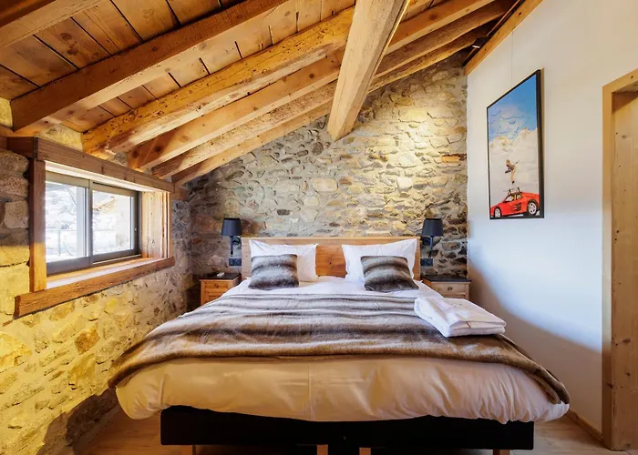 Le Refuge Cal Chalon , De Luxe Au Coeur Du Village